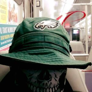 Meet your Posher, Raymond